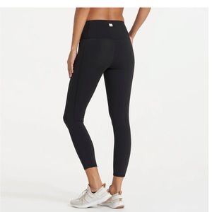 Vuori studio pocket leggings